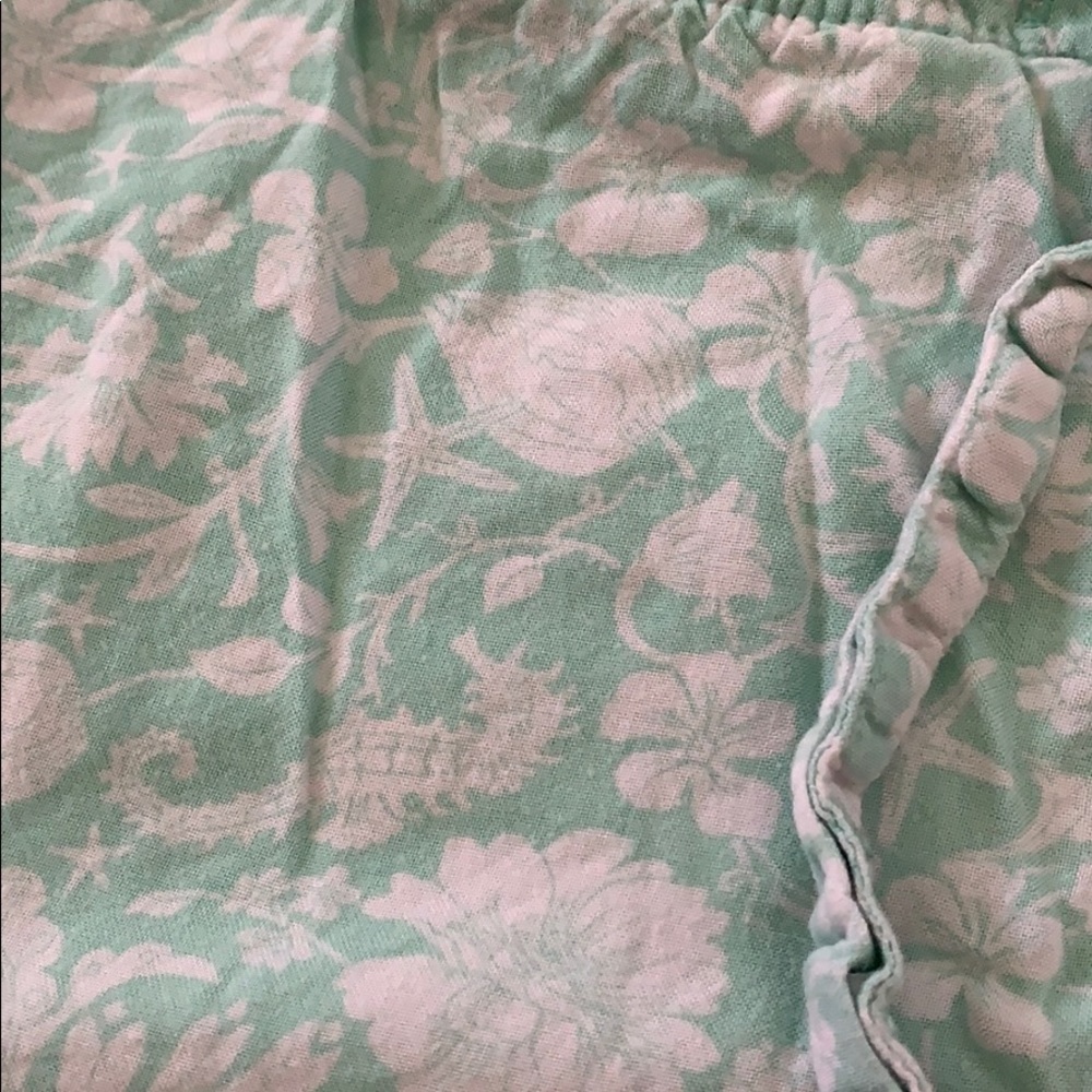 Patterned shorts - Picture 2 of 2